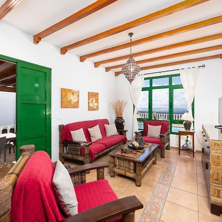 יאיזה Villa Sol Y Mar מראה חיצוני תמונה