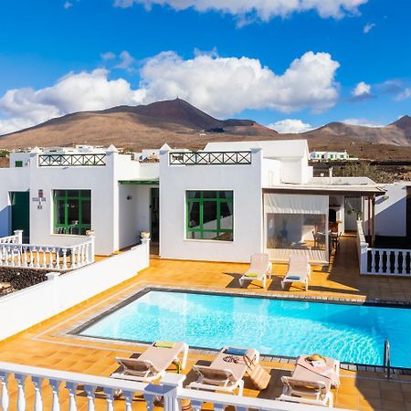 יאיזה Villa Sol Y Mar מראה חיצוני תמונה